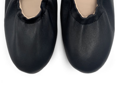 Ballerines montantes en cuir noir à bride élastique