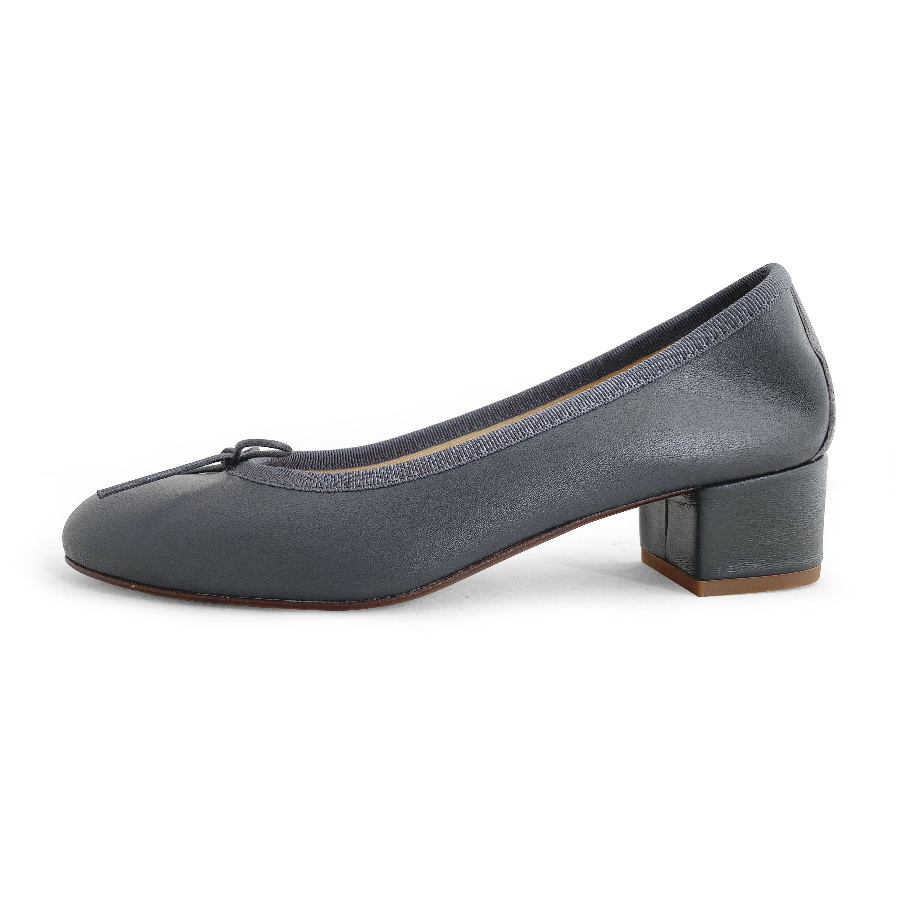 Ballerines en cuir gris fumé avec talon haut
