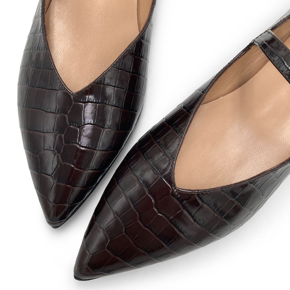 Braune Lederballerinas mit Krokodilprägung