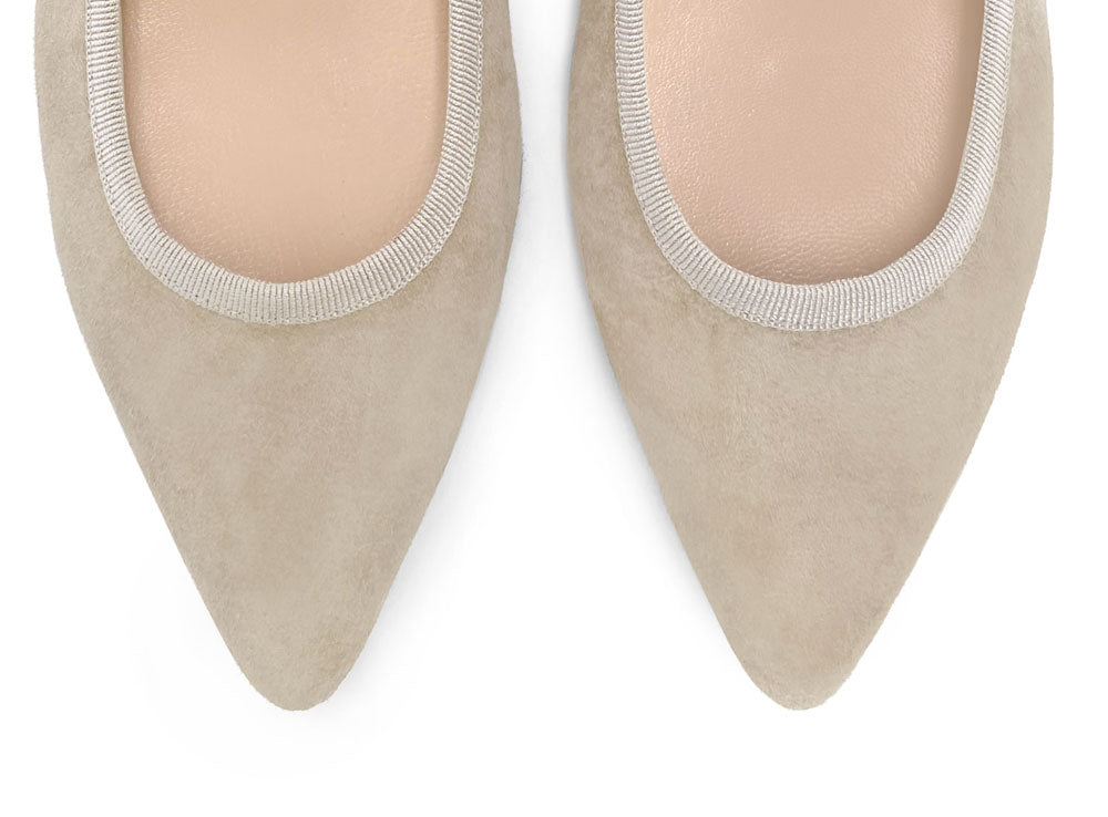 Beige spitze Wildlederballerinas