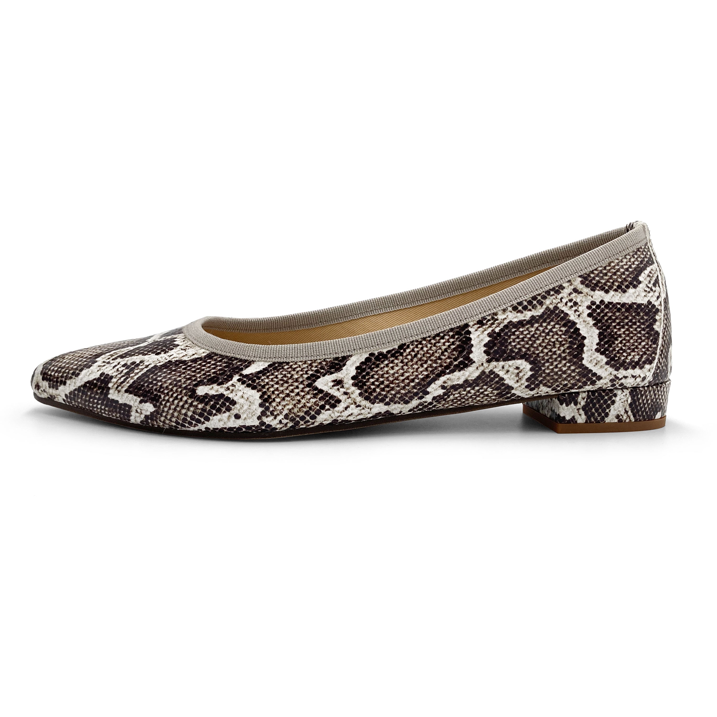 Ballerinas mit spitzer Spitze in Animal-Print-Python-Optik aus Leder