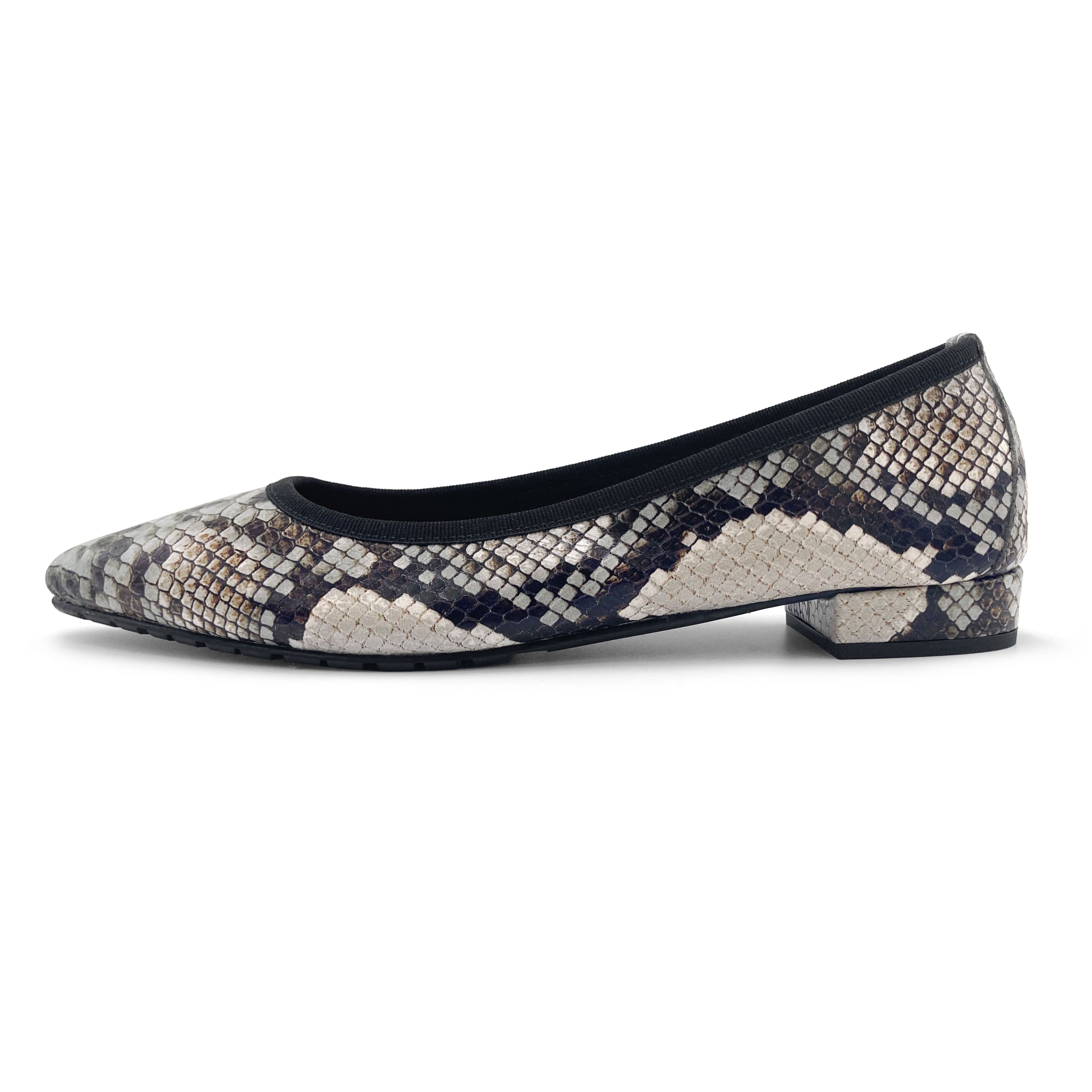 Ballerines à bout pointues en cuir imprimé python