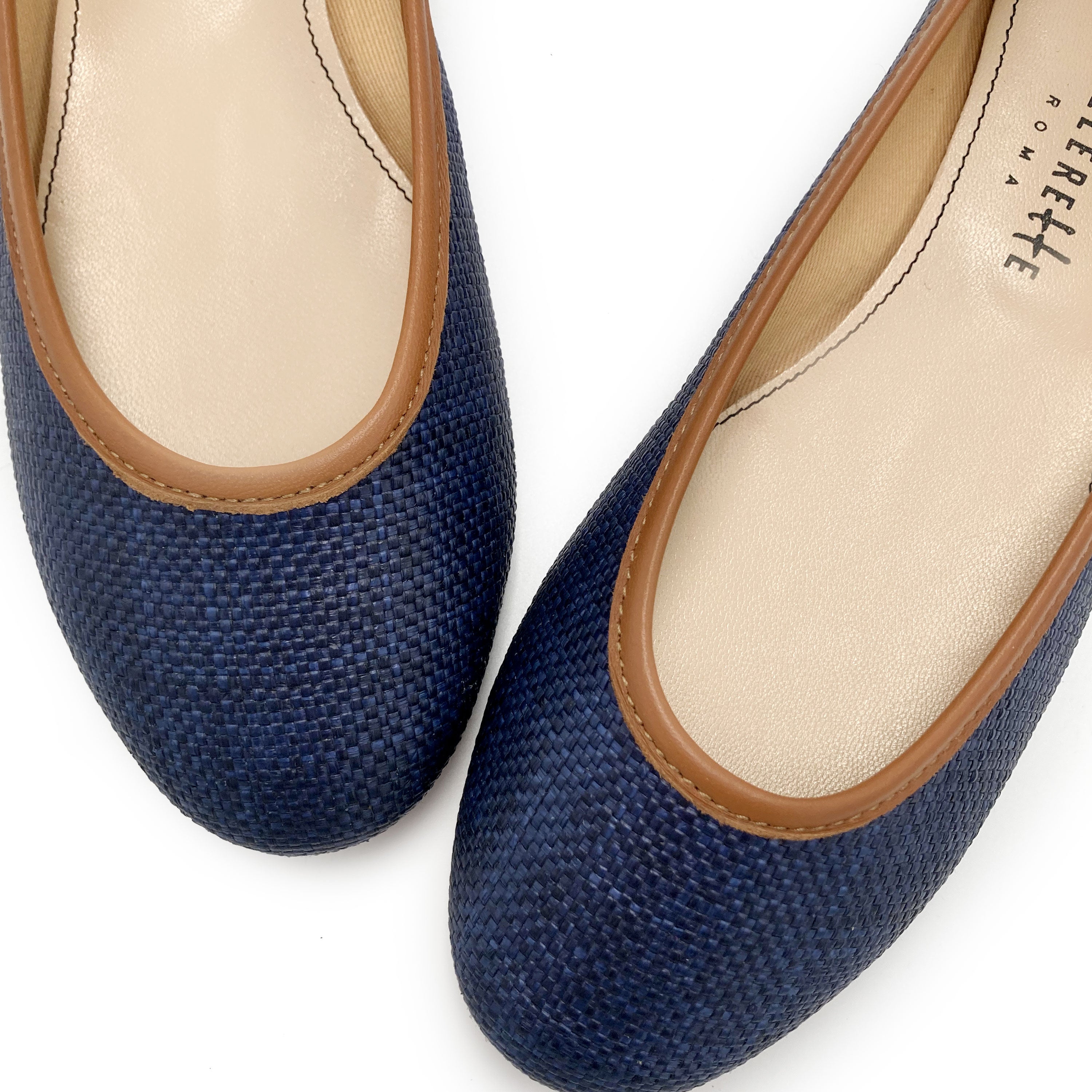 Sommer Ballerinas aus blauem Raffia