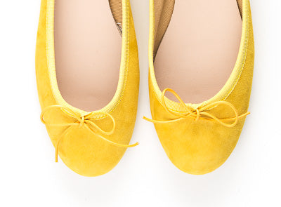 Ballerines en daim jaune