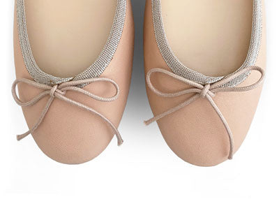 Rosafarbene Ballerinas aus Leder