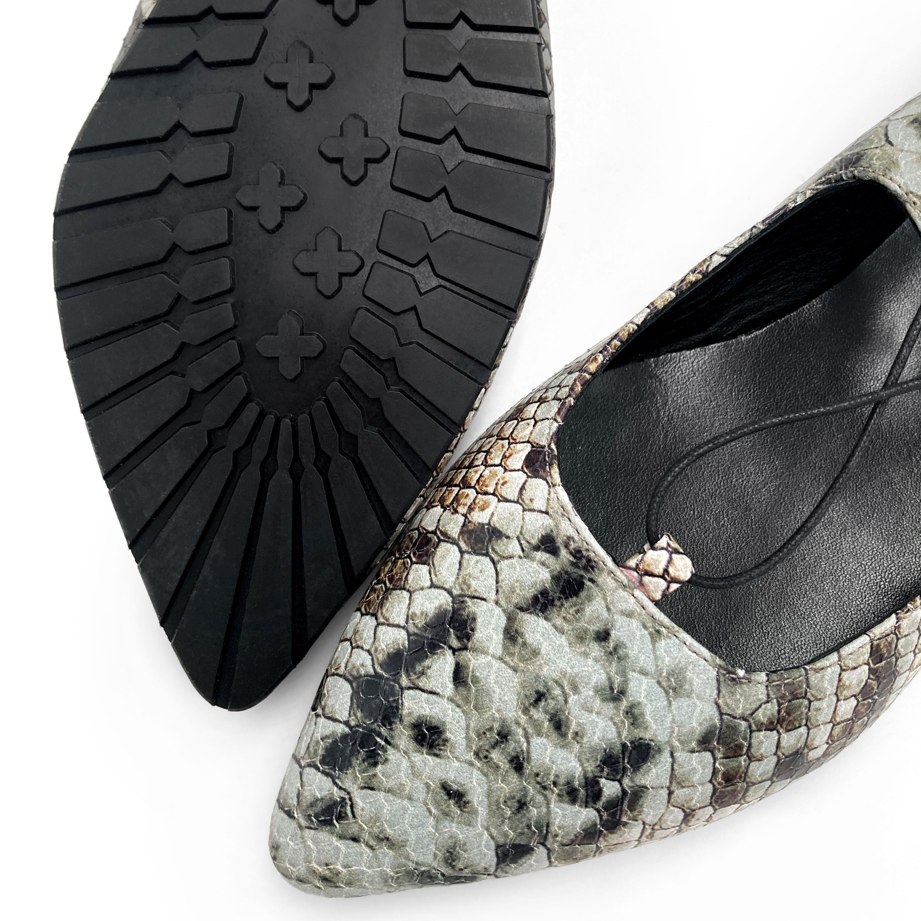 Ballerines à lacets style spartiate imprimé python animalier
