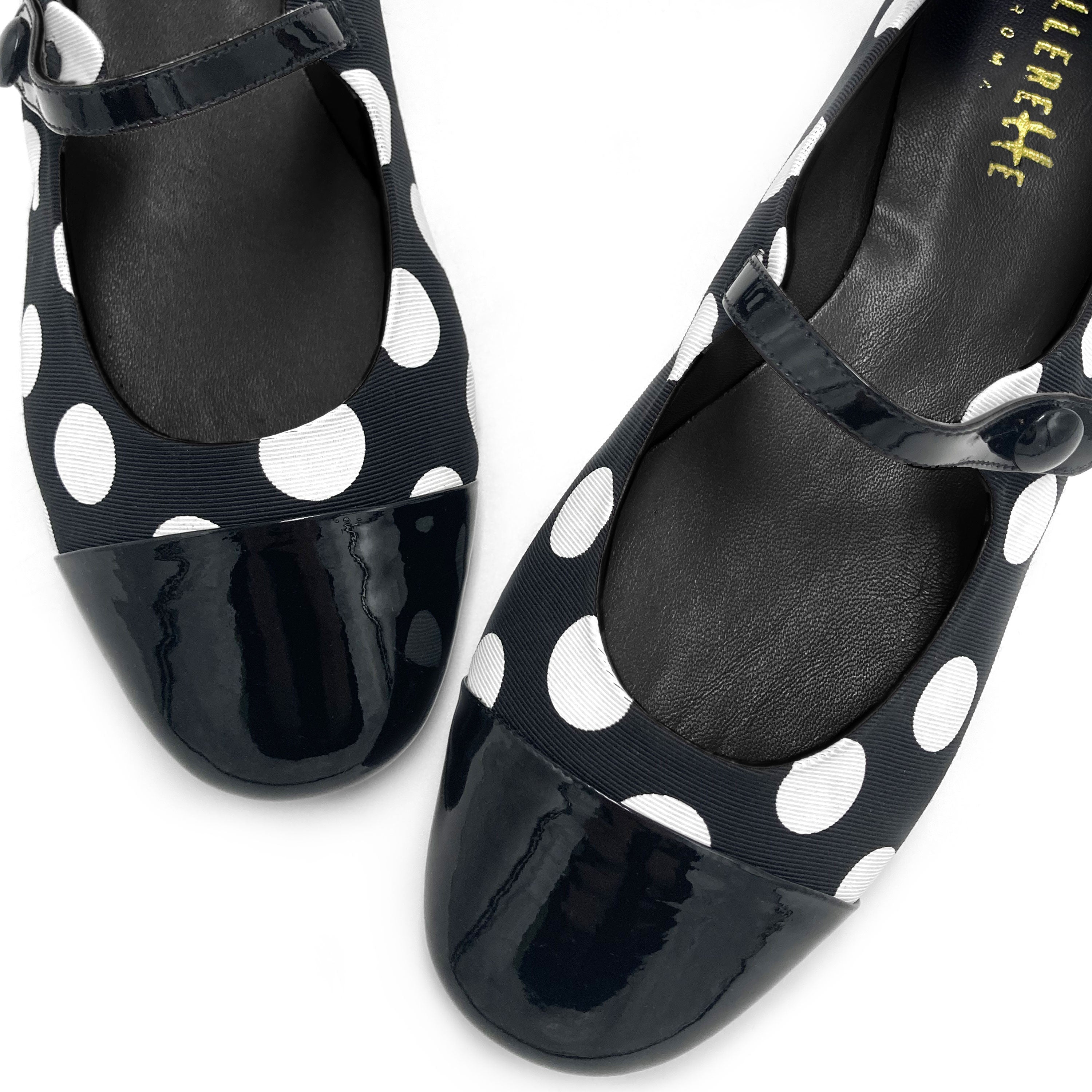Bailarinas Mary Jane de tela con lunares blancos y negros