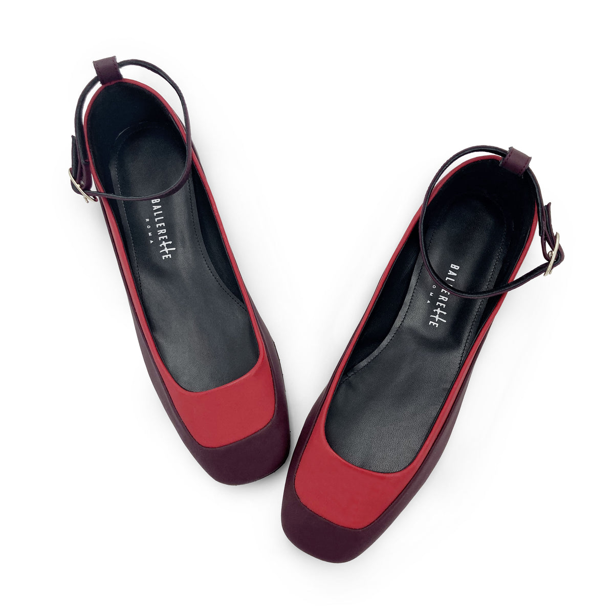 Ballerine in materiale gommato bicolor rosso e bordeaux con cinturino alla caviglia