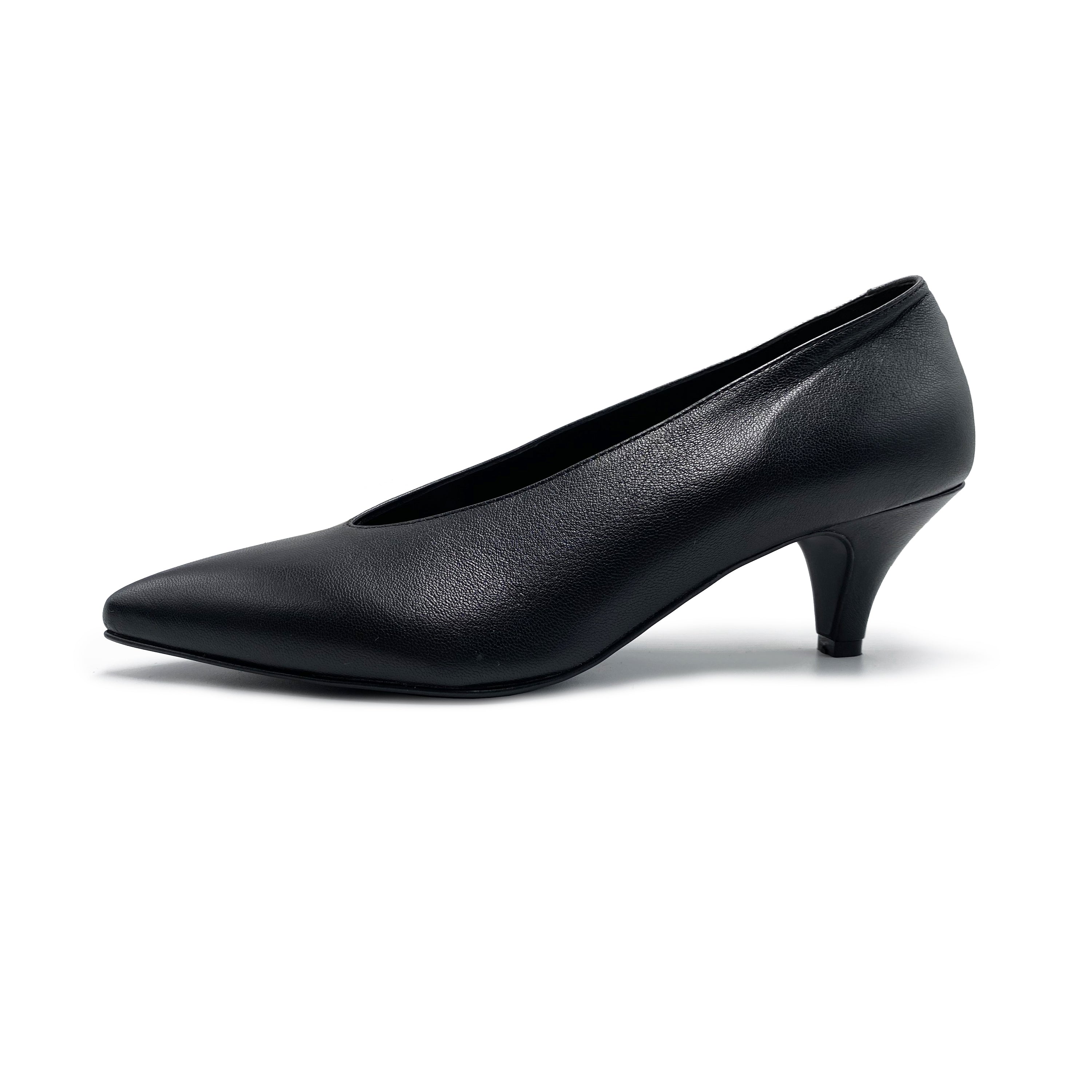 Scarpe décolleté nere in pelle con scollo a V e tacco