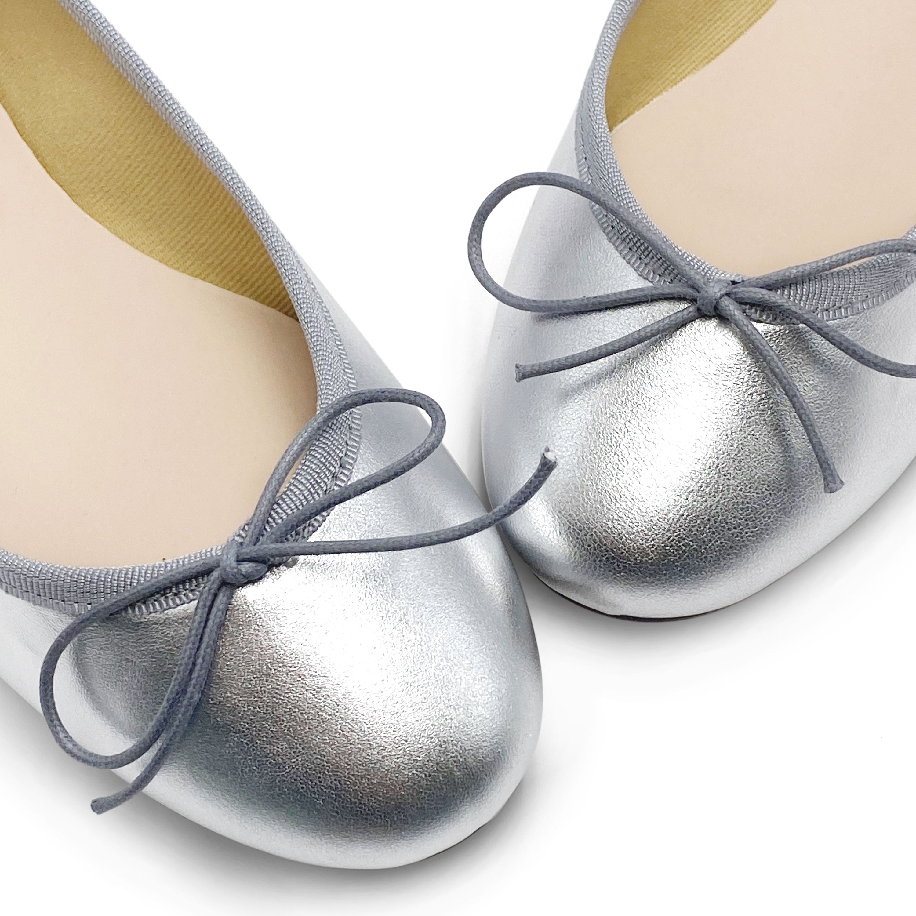Ballerine argento in pelle laminata
