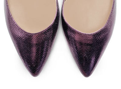 Ballerines violettes à bout pointu et ouvert effet laminé