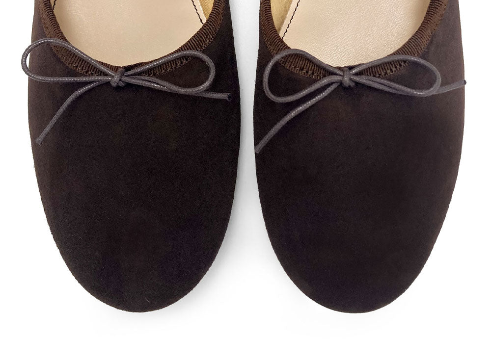 Ballerines "à gants" femme marron foncé en daim