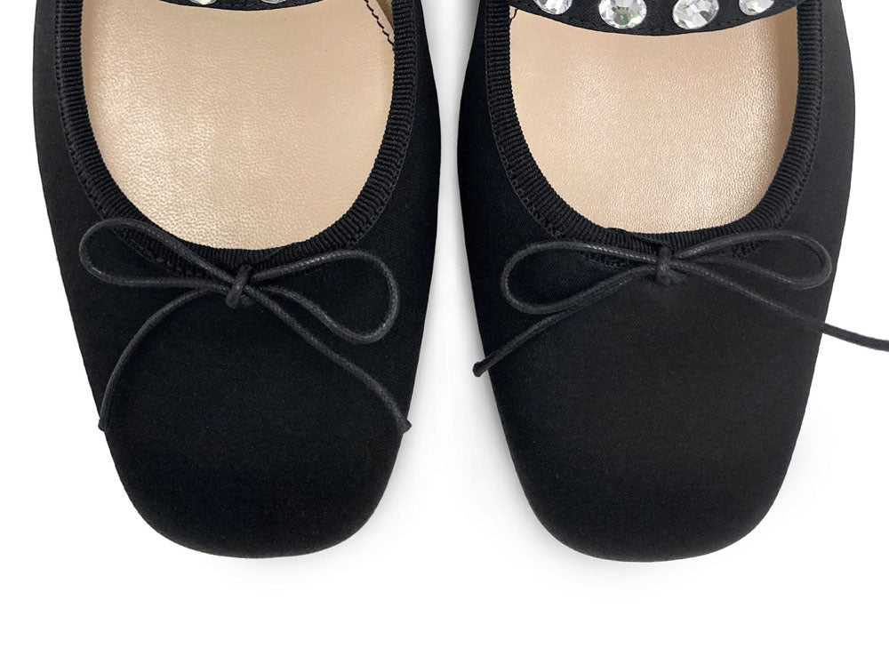 TT Go Green Collection - ballerines Mary Jane en satin eco noir avec bride bijou