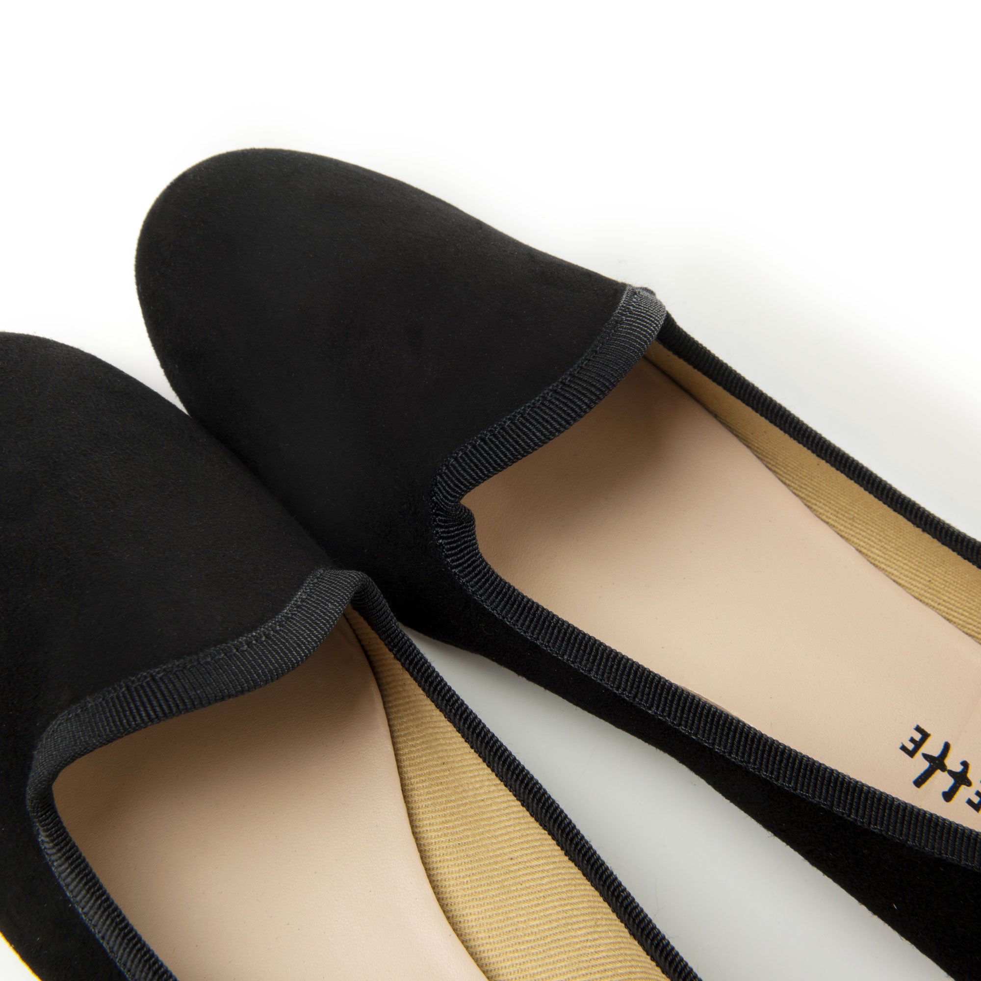 Schwarze Damen-Loafers aus Wildleder