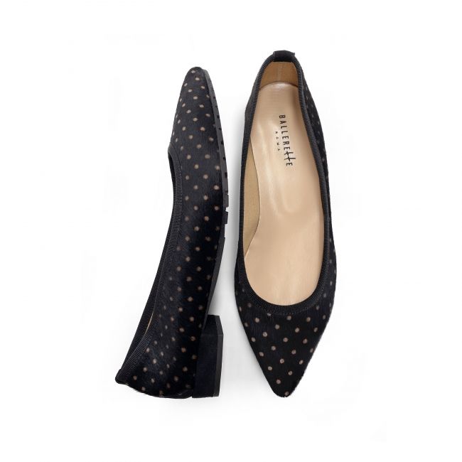 Pointed toe ballet flats in black calf hair with polka dots