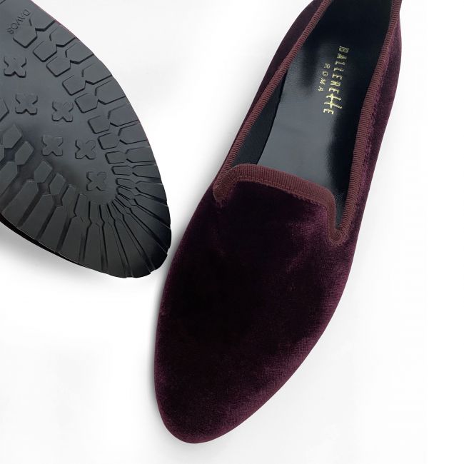 Burgundy velvet women's slippers