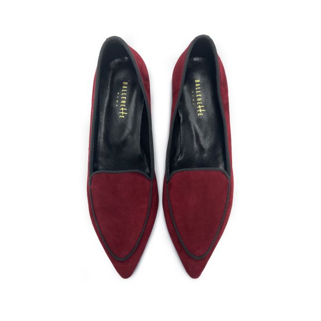 Burgundy suede women's pointed toe moccasins with gray piping
