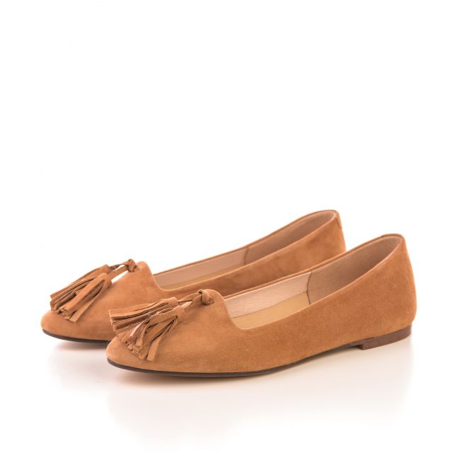 Tan suede moccasins with tassels
