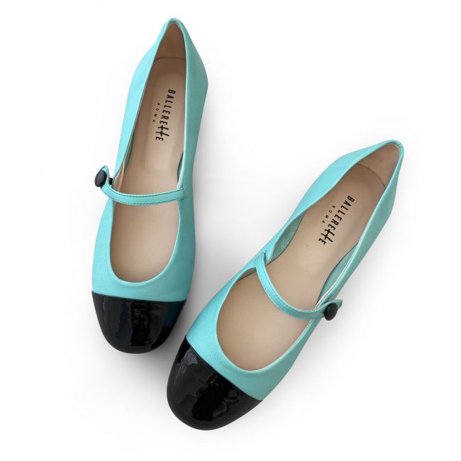 Aquamarine ballet flats with patent toe and strap