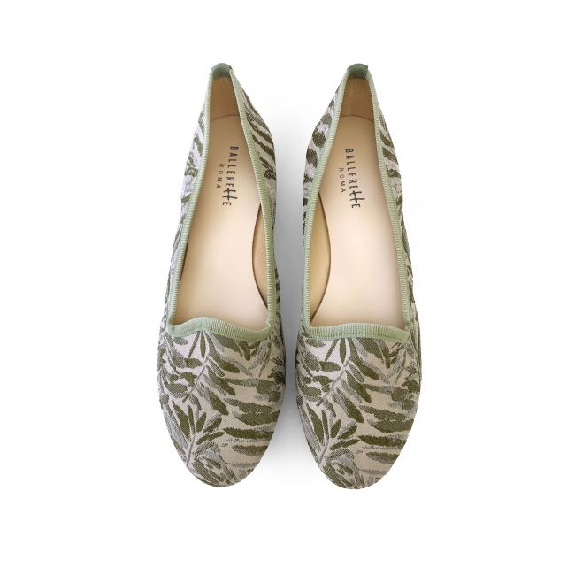 Green and beige jacquard loafers with tropical print